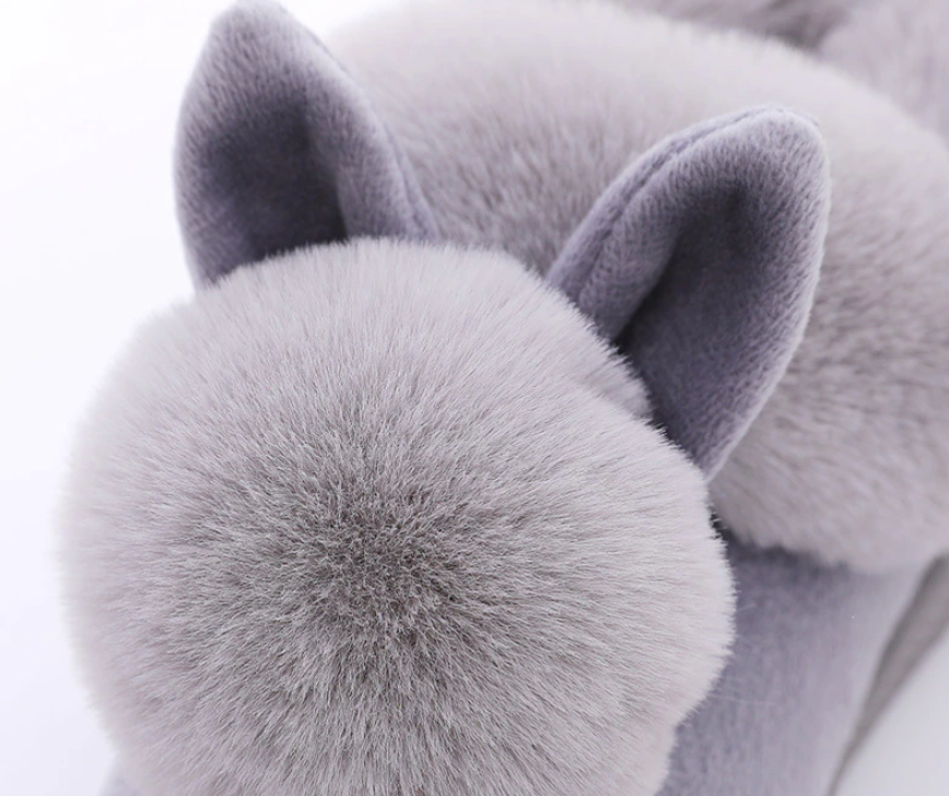 CozyFeet - Luxe Bunny Slippers pour un Confort Ultime