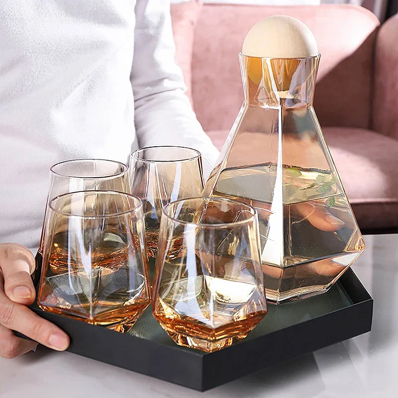 Floroux Diamond Design Drinking Glass Set (5 pieces) | Luxurious glass design for stylish drinks