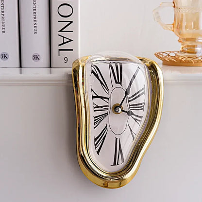 MeltHorloge – Horloge Surréaliste pour Intérieur Moderne