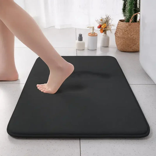 Tapis de bain en flanelle épais et absorbant - Tapis de porte antidérapant de couleur unie pour l'entrée de la salle de bain