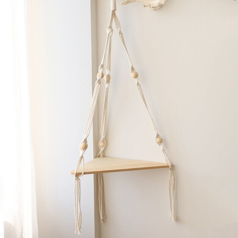 Étagères en bois au design bohémien