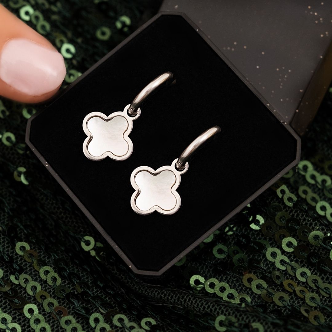 CloveLuxe Boucles d'oreilles - Boucles d'oreilles symboliques élégantes