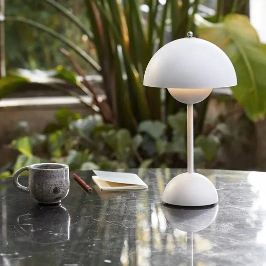 LunarGlow - Lampe de table LED pour une ambiance élégante