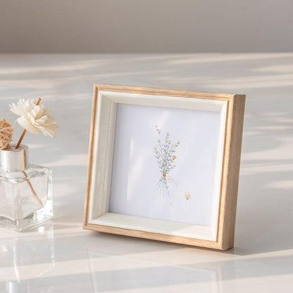 ElegantFrame – Cadre photo de luxe avec bordure dorée