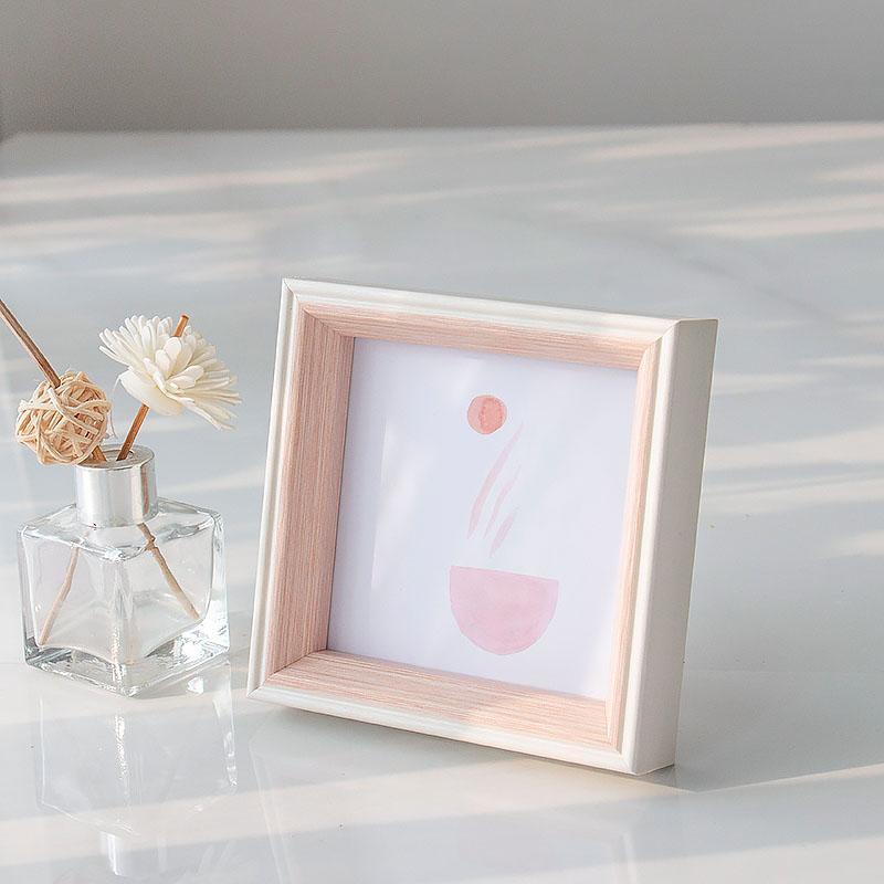 ElegantFrame – Cadre Photo Luxe avec Bord Doré