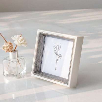 ElegantFrame – Cadre Photo Luxe avec Bord Doré