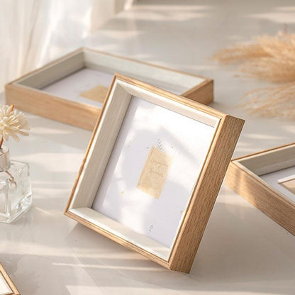 ElegantFrame – Cadre Photo Luxe avec Bord Doré