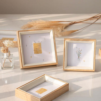 ElegantFrame – Cadre Photo Luxe avec Bord Doré