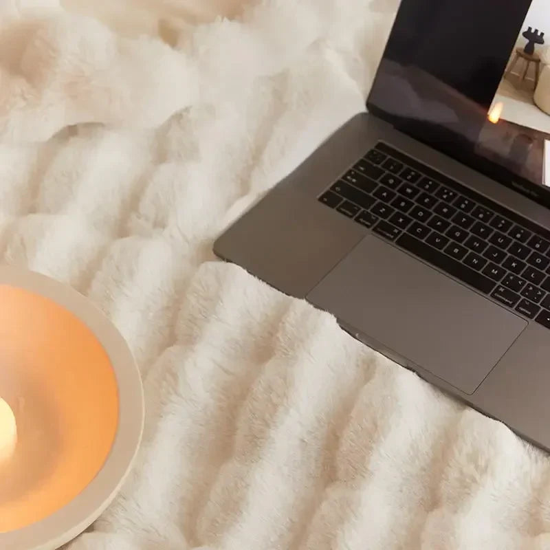 CosyFluff | La chaude couverture en peluche, dont tout le monde parle !