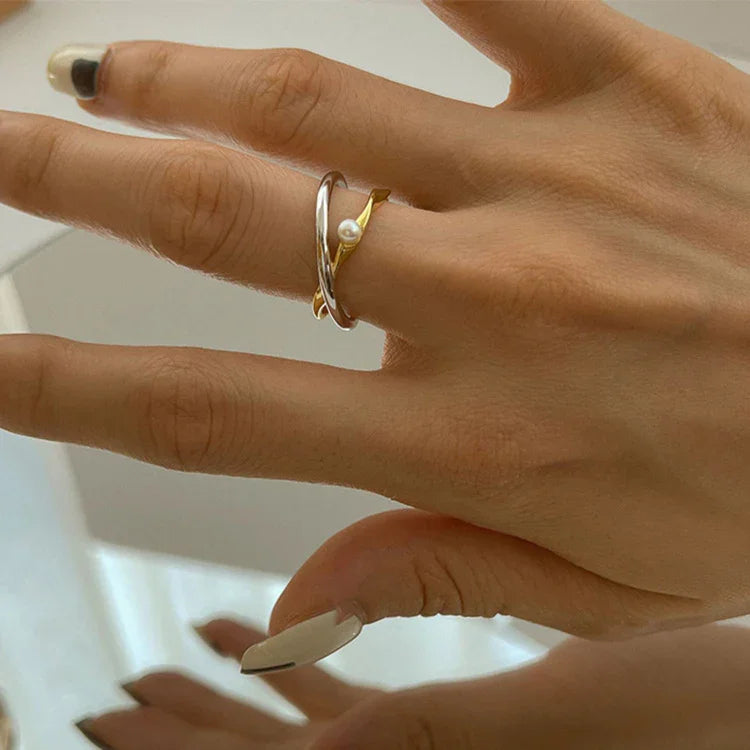 Bague croisée élégante en argent sterling avec magnifique perle - Collection Alina