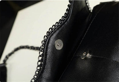 Alexa Clutch – Élégance Intemporelle dans la Mode