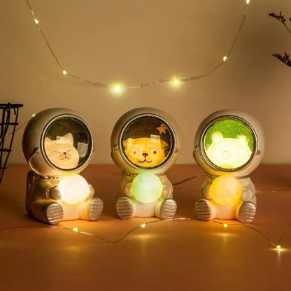 Lampe pour animaux de compagnie astronaute