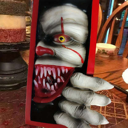 BohoMonster – Unique Support de Livre pour une Ambiance Effrayante