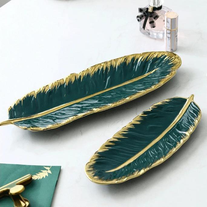 Ceramic plate in the shape of a banana leaf Floroux | Decorative | Serving platter
