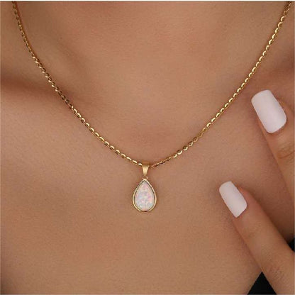 Eloise 18K Opale Naturelle Goutte Pendentif Collier - Une Élégance Envoûtante