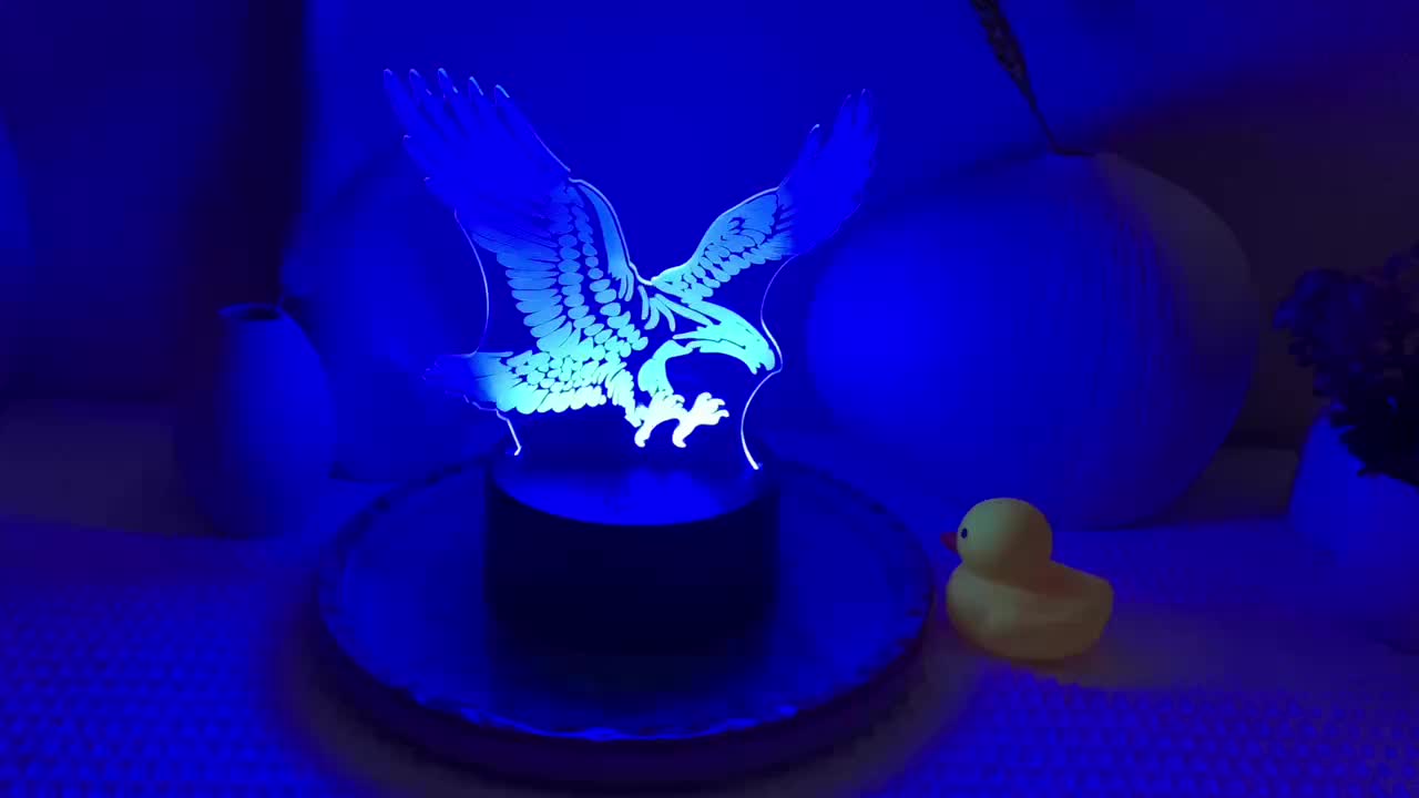 EagleLight – Lampe de nuit LED 3D avec couleurs et tactile