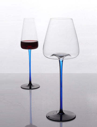 Coupes en verre contrastant laqué piano