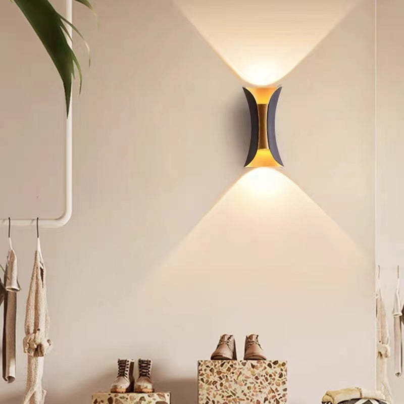 Lampe murale extérieure LED moderne - LumiEdge