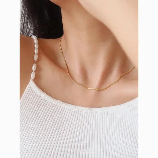 Collier serpent élégant et mince - Isis