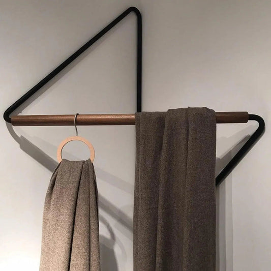 Crochet mural en bois et métal carré │ Porte-manteau au design minimaliste