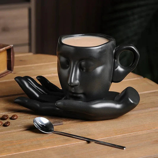 Ensemble de tasses à café avec forme de visage minimaliste
