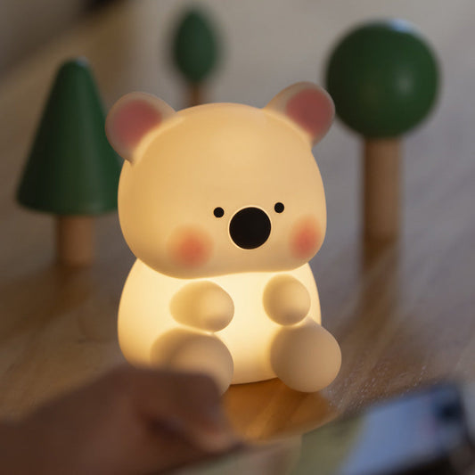 Lampe de nuit LED Koala en silicone moelleux avec chapeau - Cadeau parfait pour les enfants et les filles