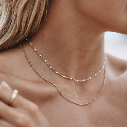 Amara Double Perles Choker - Élégant et Unique !