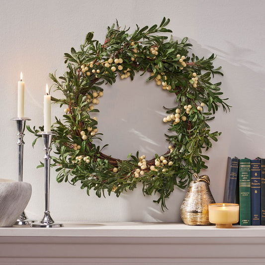 Couronne Snowberry de 29 pouces – Élégant charme d'hiver avec des baies blanches, parfait pour la porte d'entrée, décor de Noël 2024