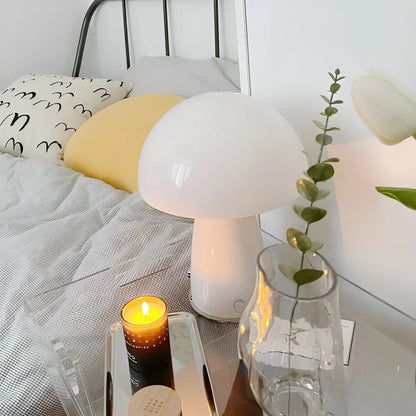Lampe LED Champignon Scandinave - Élégance et Chaleur pour Votre Intérieur