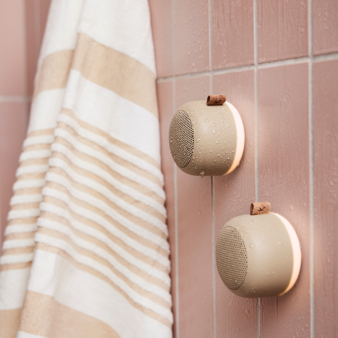 AquaBeats – Lampe de salle de bain Bluetooth étanche