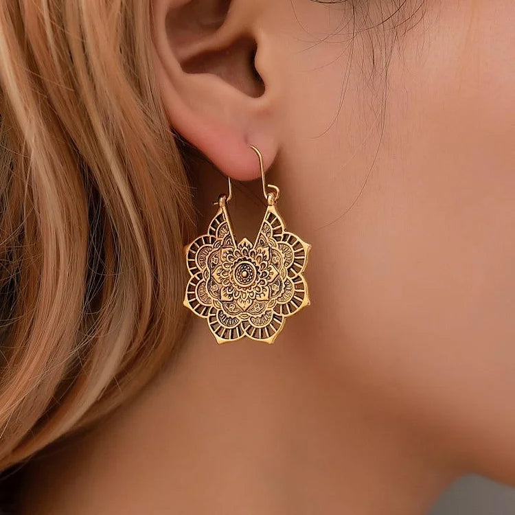 Boucles d'oreilles Mandala Isolde Élégantes en Or et Argent