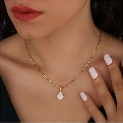 Eloise 18K Opale Naturelle Goutte Pendentif Collier - Une Élégance Envoûtante