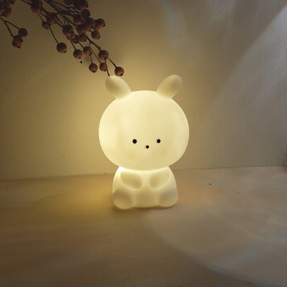 BunnyGlow – Grande Lampe de Table LED avec Batterie & Style Animé