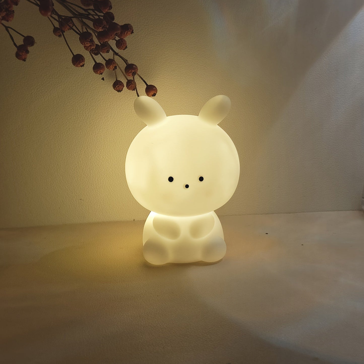 BunnyGlow – Grande Lampe de Table LED avec Batterie & Style Anime