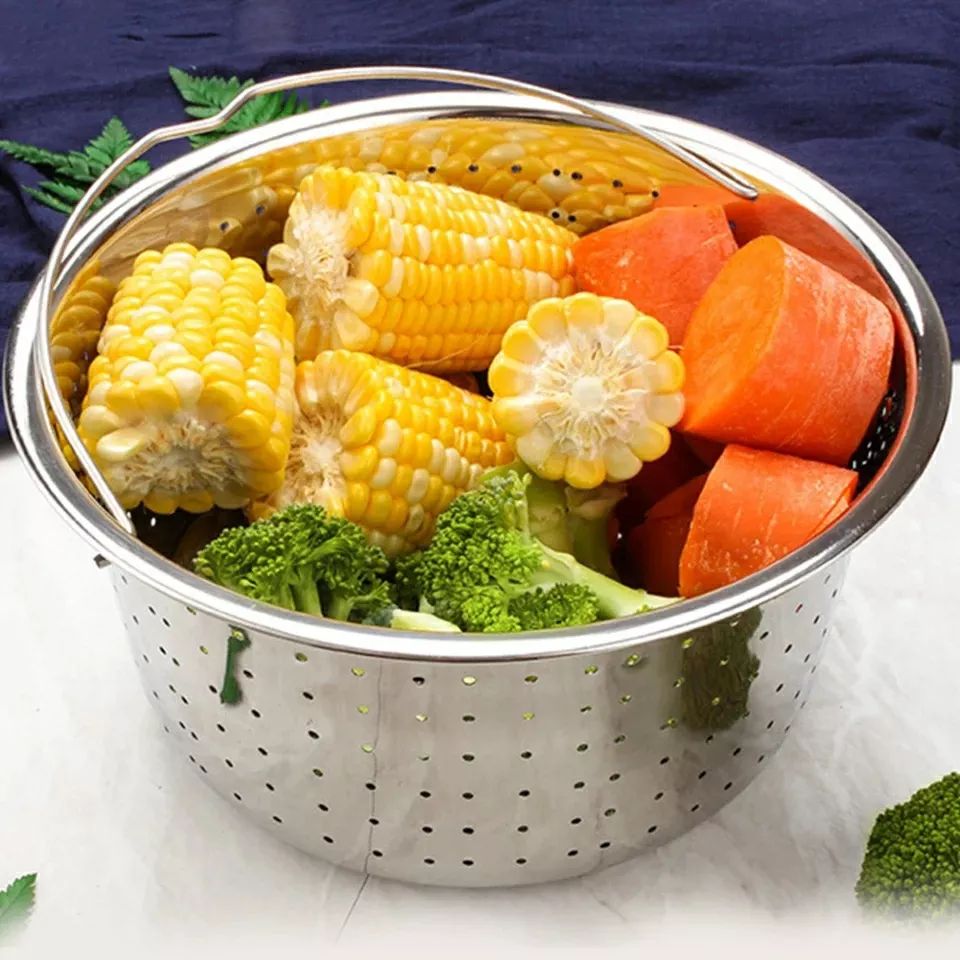 Bassin de lavage des légumes en inox / Passoire