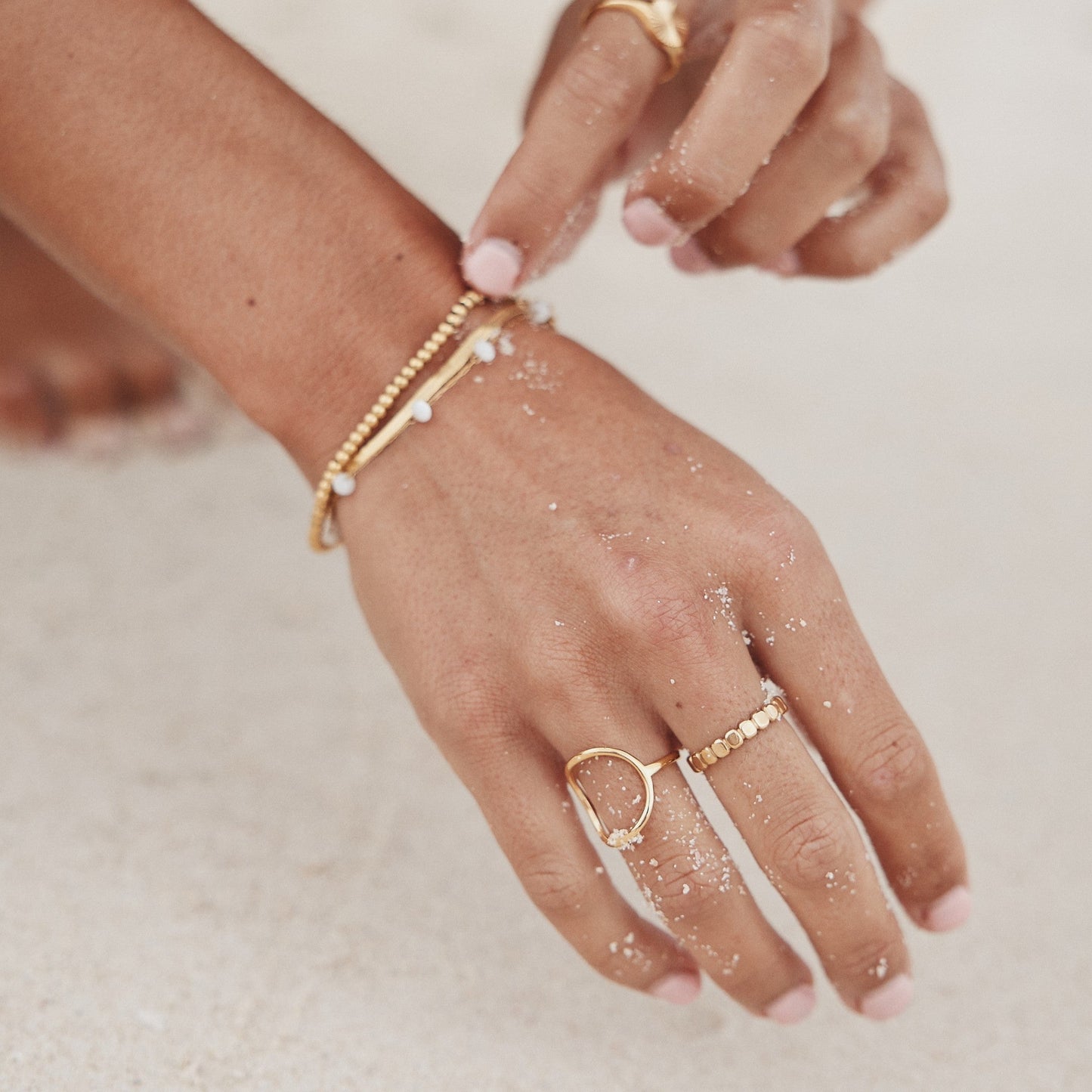 Bague en perles Élina Élégante pour un Look Intemporel