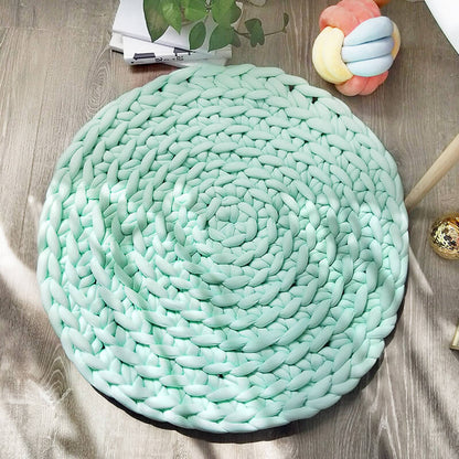 Tapis rond tricoté