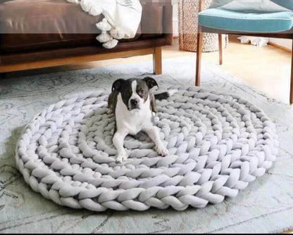 Tapis rond tricoté