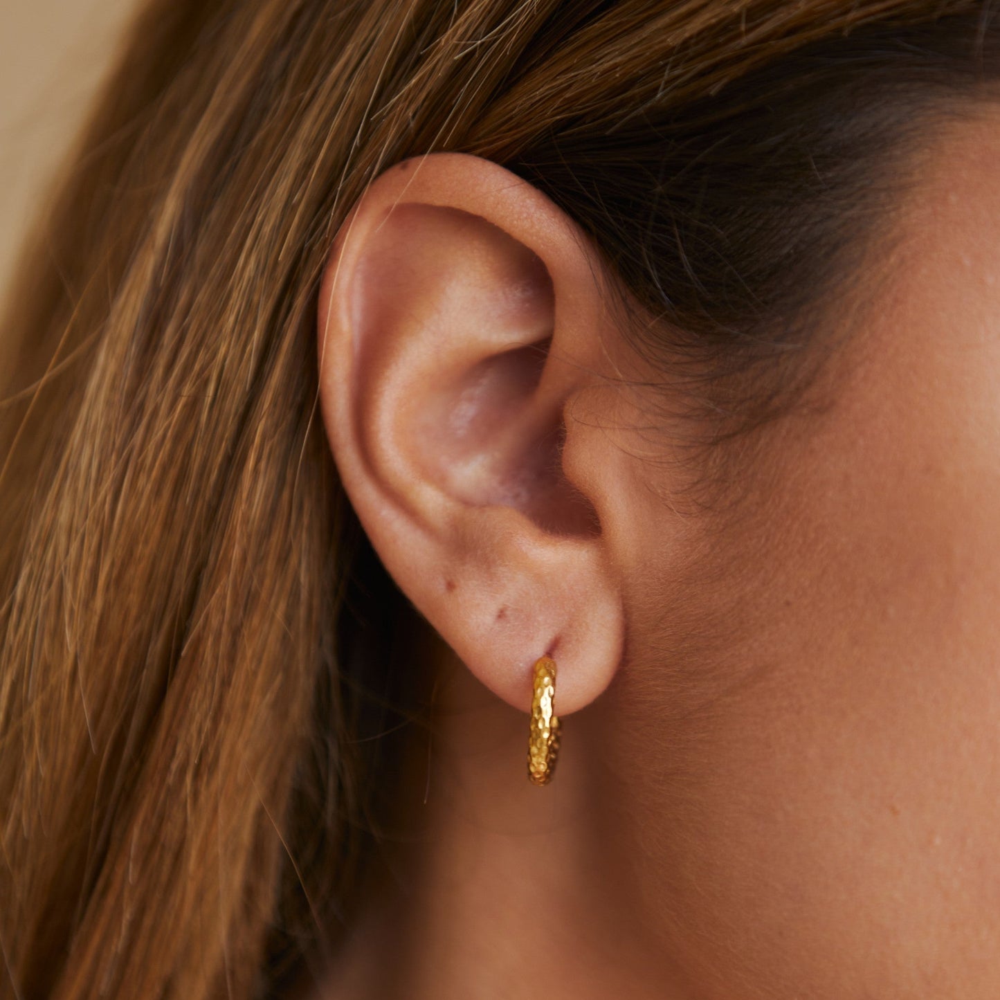 Boucles d'oreilles martelées scintillantes - Livia