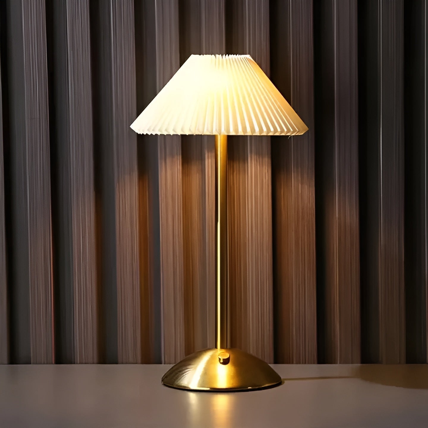 Floroux | Lampe de table sans fil et élégante