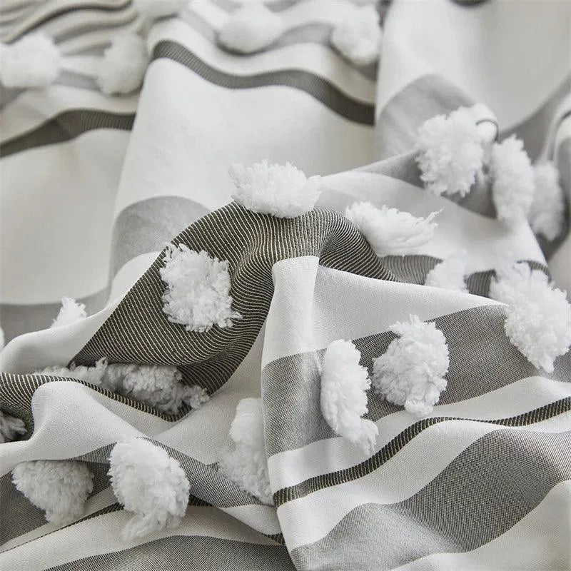 Ensemble de lit en fourrure coupée rayé de haute qualité │ Couette moderne Boho avec housse de couette et taie d'oreiller à pompons