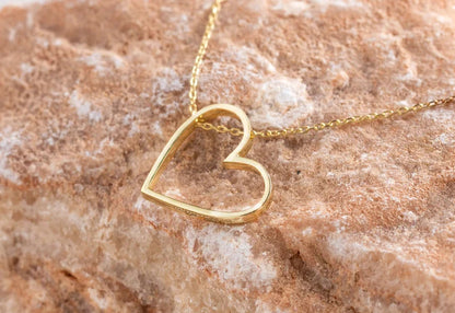 BoldHeart Collier – Élégante Pendentif Cœur Ouvert