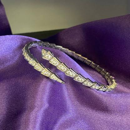 Bande d'éternité – Bracelet serpent luxe avec finition brillante