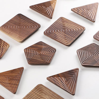 Coasters Créatifs – Noix de Grenoble Noire dans des Formes Uniques