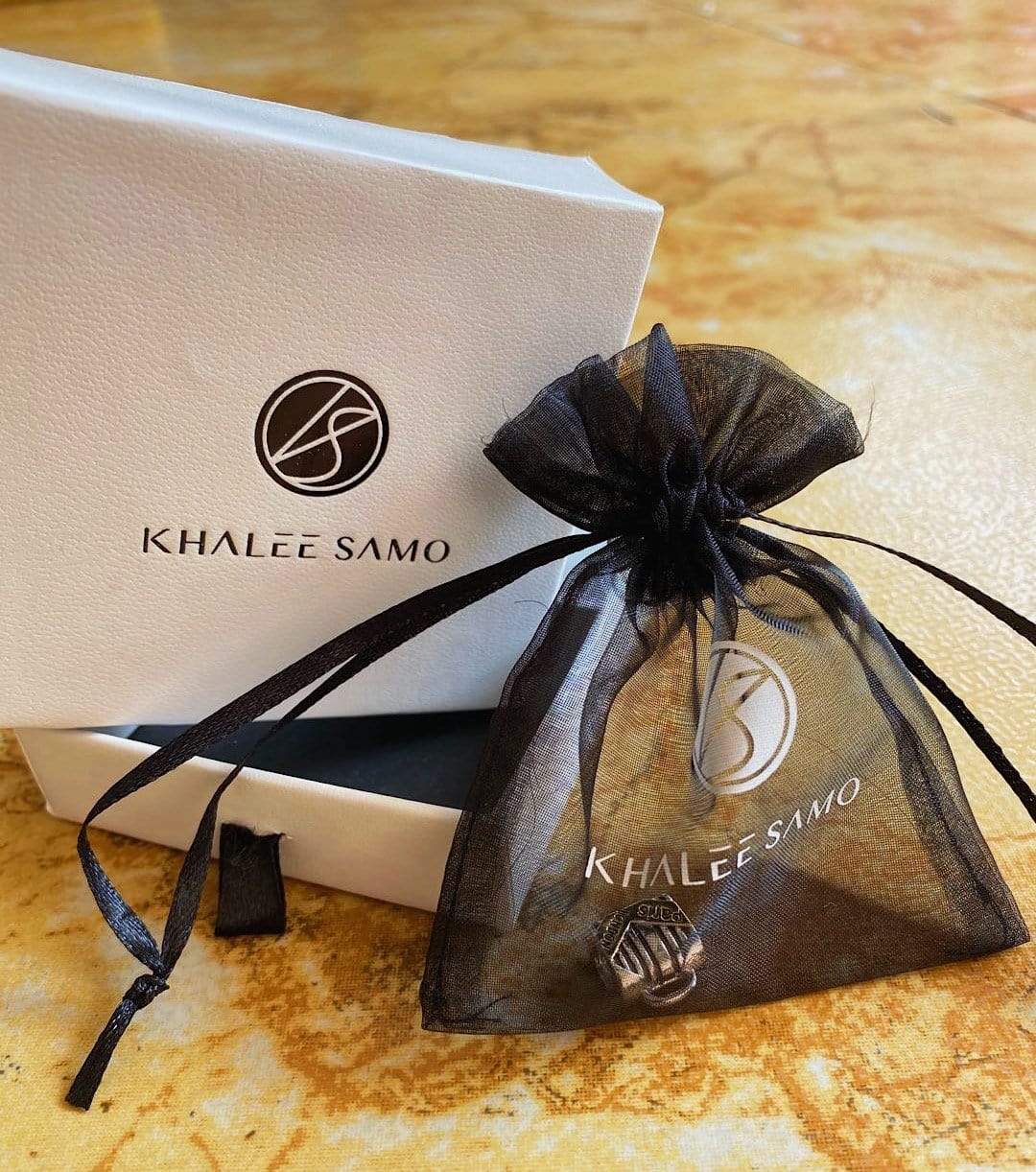 CrystalHamsa - Élégante Chaîne en Argent avec Hamsa