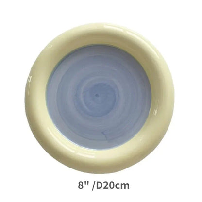 Assiette dodue en couleurs pastel de style coréen