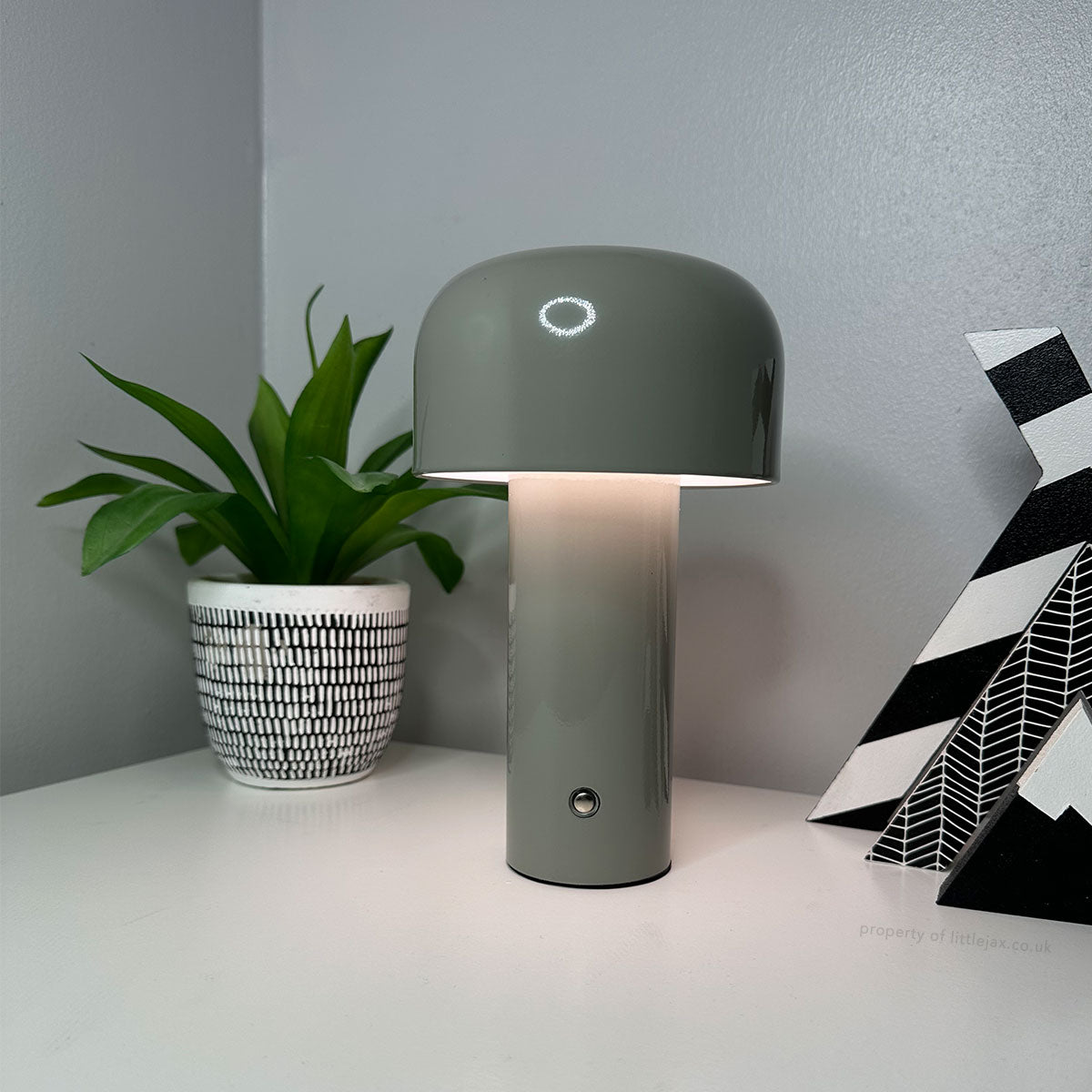 Élégante, moderne, lampe champignon sans fil