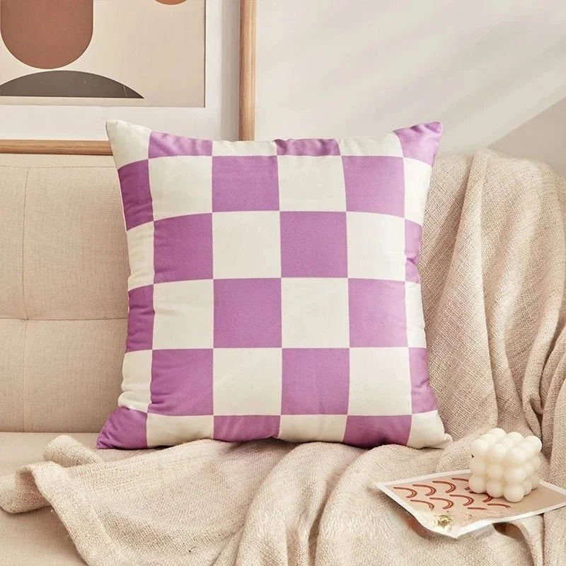 Coussin à carreaux élégant – Must-Have tendance pour un intérieur de luxe
