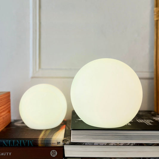 Lampe de table LED sans fil Moon avec batteries rechargeables