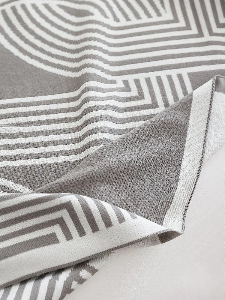 Couverture réversible en tricot géométrique du nord │ Couverture luxueuse